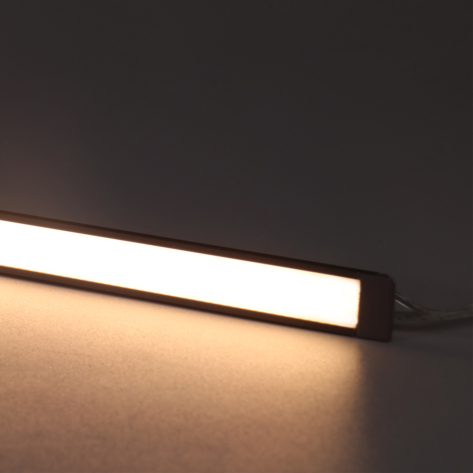 SUR-C1010K 12V Solder-free Recessed Shelf Light for Cabinet and Display lighting