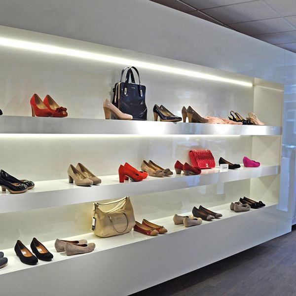 Shops Shelf
